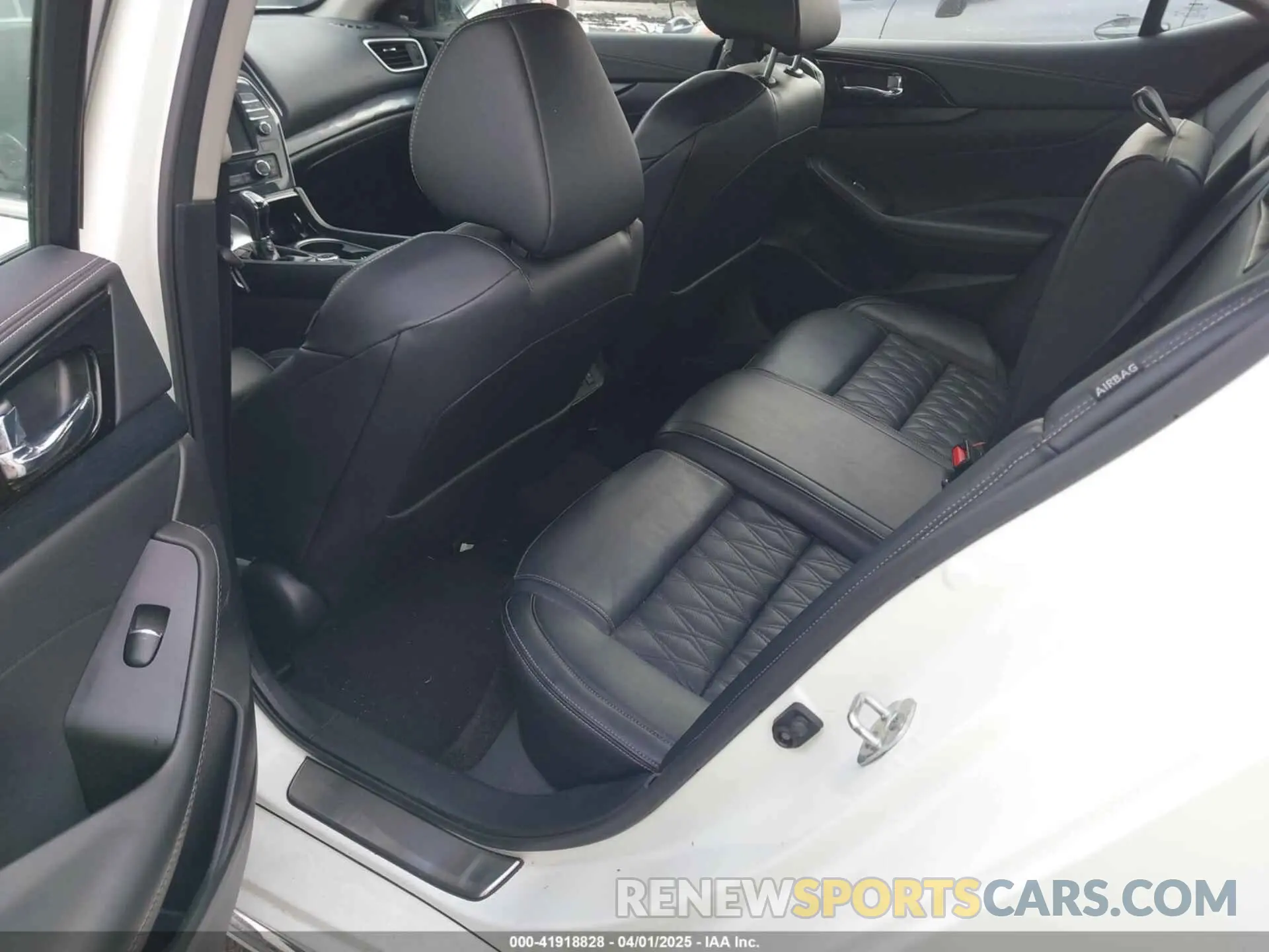 8 fotografías del automóvil dañado 1N4AA6FV6PC508429 NISSAN MAXIMA 2023