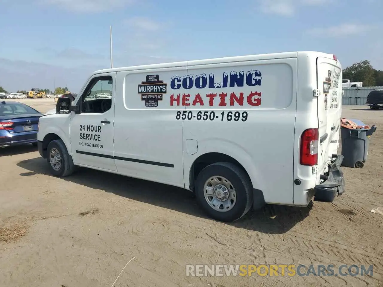 2 fotografías del automóvil dañado 1N6BF0KMXKN808592 NISSAN NV 2019