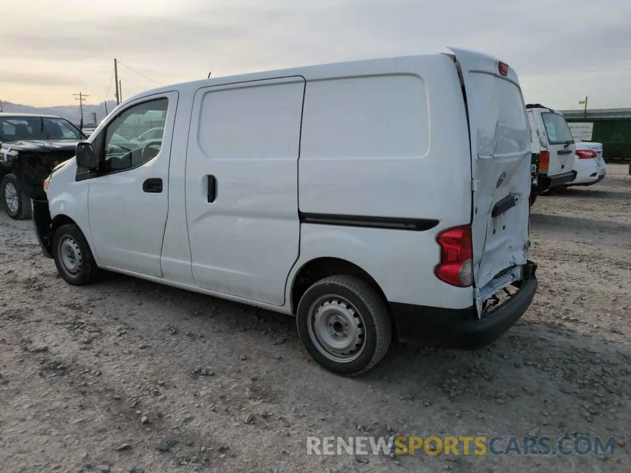2 fotografías del automóvil dañado 3N6CM0KN0KK695616 NISSAN NV 2019