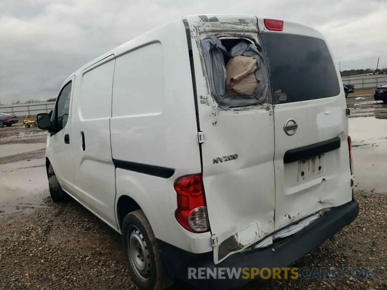 2 fotografías del automóvil dañado 3N6CM0KN0KK697012 NISSAN NV 2019