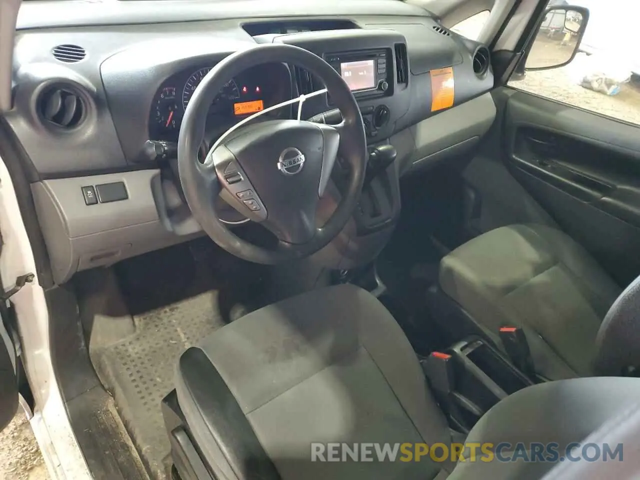 8 fotografías del automóvil dañado 3N6CM0KN0KK697012 NISSAN NV 2019