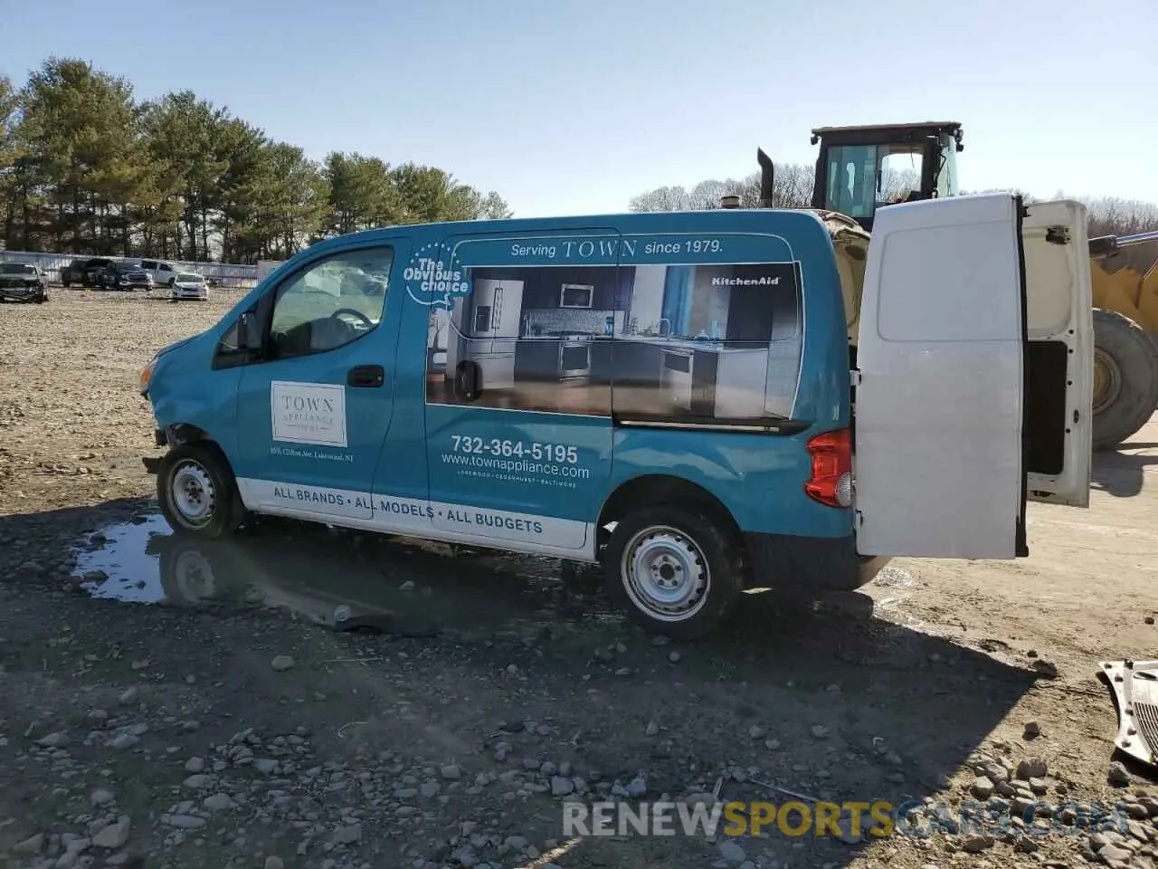 2 fotografías del automóvil dañado 3N6CM0KN4KK690600 NISSAN NV 2019