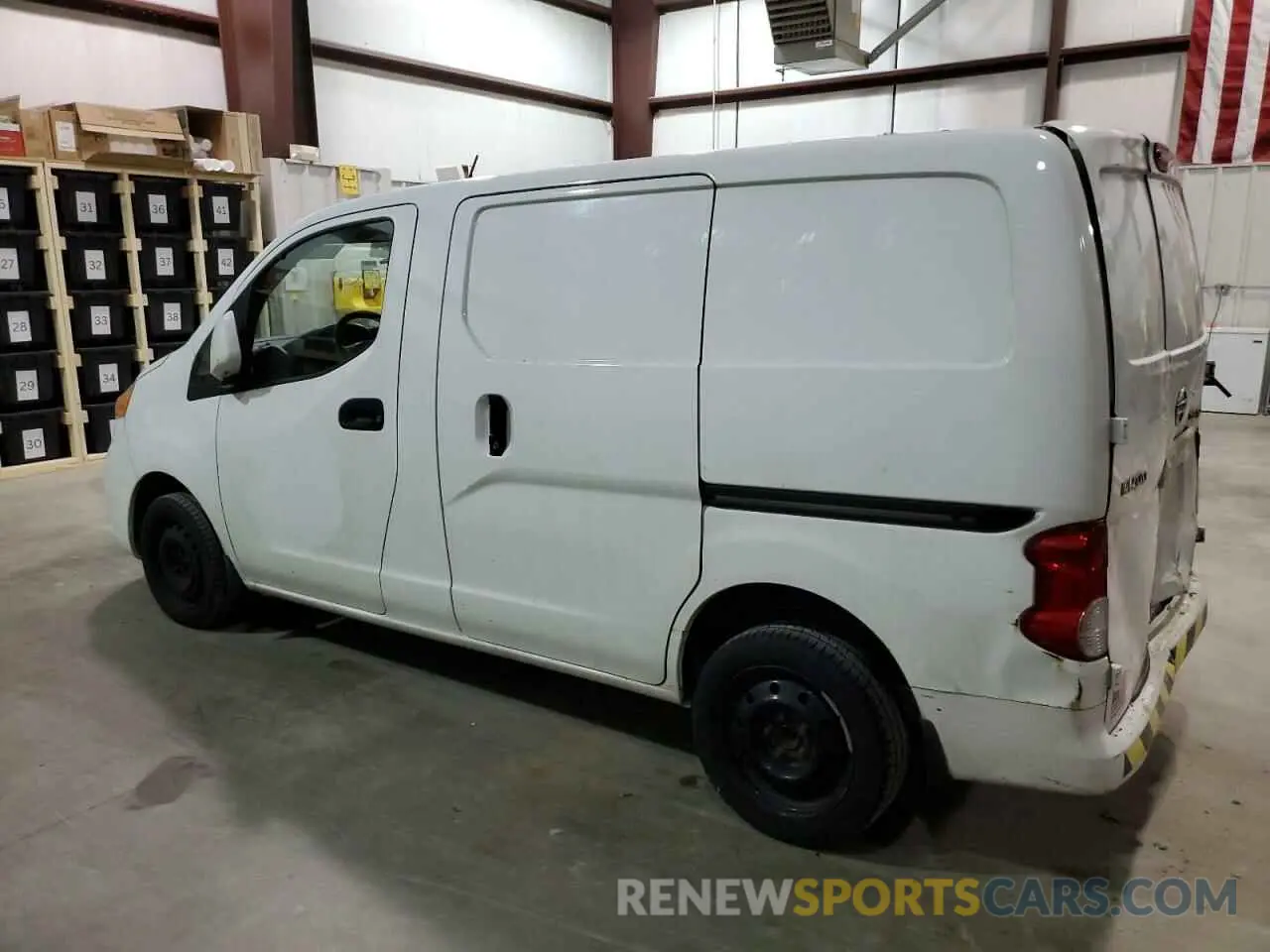 2 fotografías del automóvil dañado 3N6CM0KN4KK699944 NISSAN NV 2019