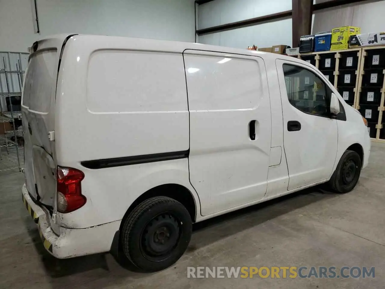 3 fotografías del automóvil dañado 3N6CM0KN4KK699944 NISSAN NV 2019