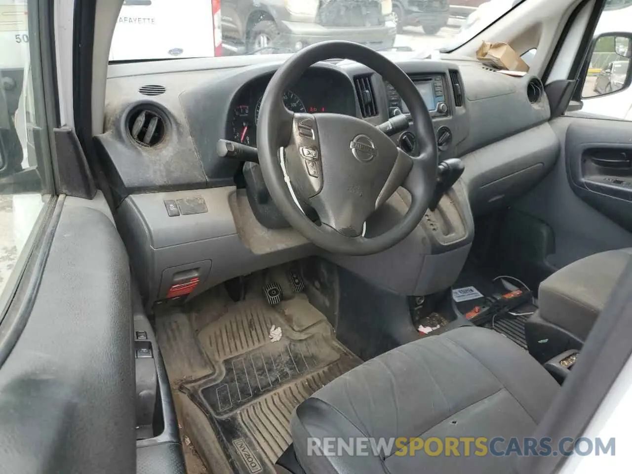 8 fotografías del automóvil dañado 3N6CM0KN5KK692999 NISSAN NV 2019