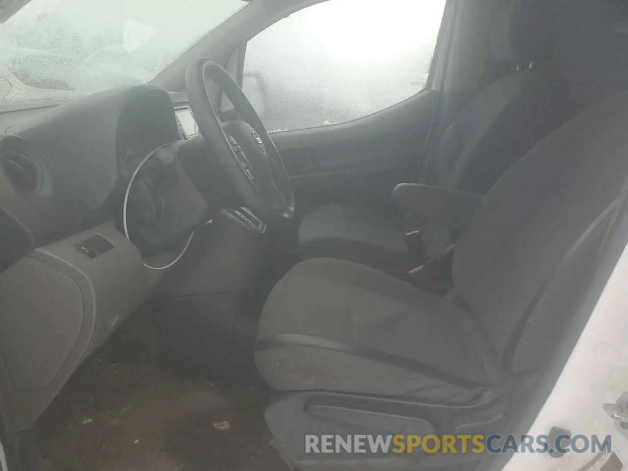 7 fotografías del automóvil dañado 3N6CM0KN6KK701984 NISSAN NV 2019