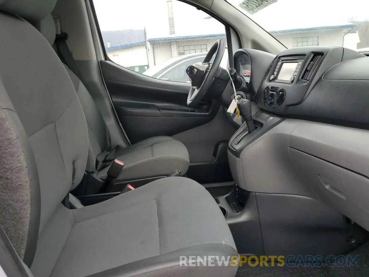 10 fotografías del automóvil dañado 3N6CM0KN7KK696259 NISSAN NV 2019