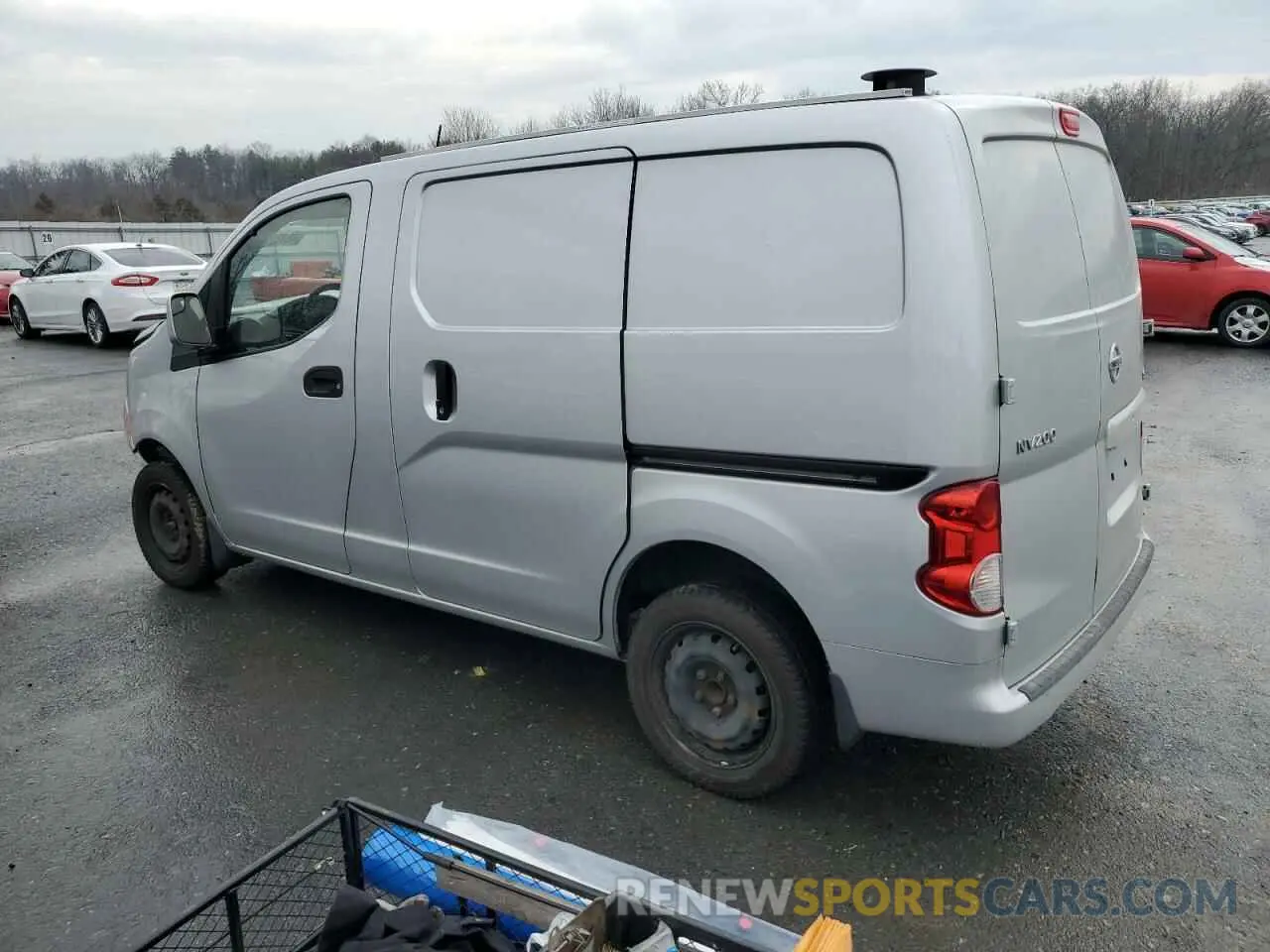 2 fotografías del automóvil dañado 3N6CM0KN7KK696259 NISSAN NV 2019