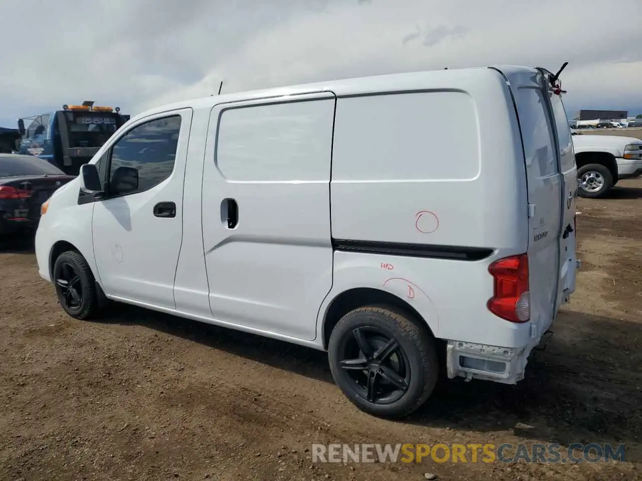 2 fotografías del automóvil dañado 3N6CM0KN8KK694150 NISSAN NV 2019