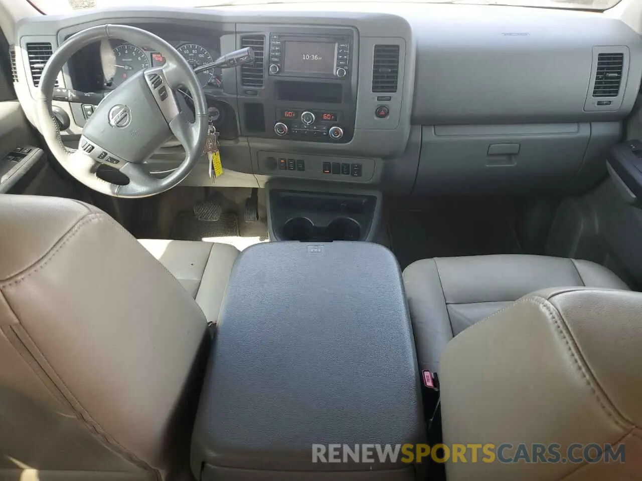 8 fotografías del automóvil dañado 5BZAF0AA0KN851263 NISSAN NV 2019
