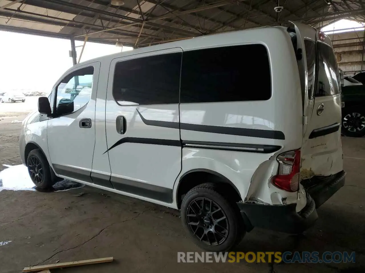 2 fotografías del automóvil dañado 3N6CM0KN0LK693771 NISSAN NV 2020