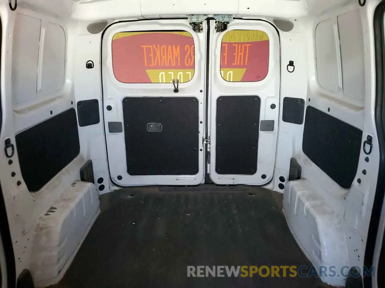 10 fotografías del automóvil dañado 3N6CM0KN0LK695679 NISSAN NV 2020