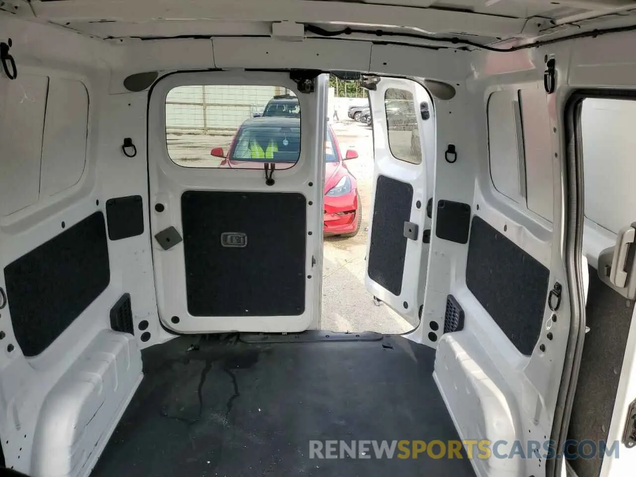 10 fotografías del automóvil dañado 3N6CM0KN4LK705159 NISSAN NV 2020