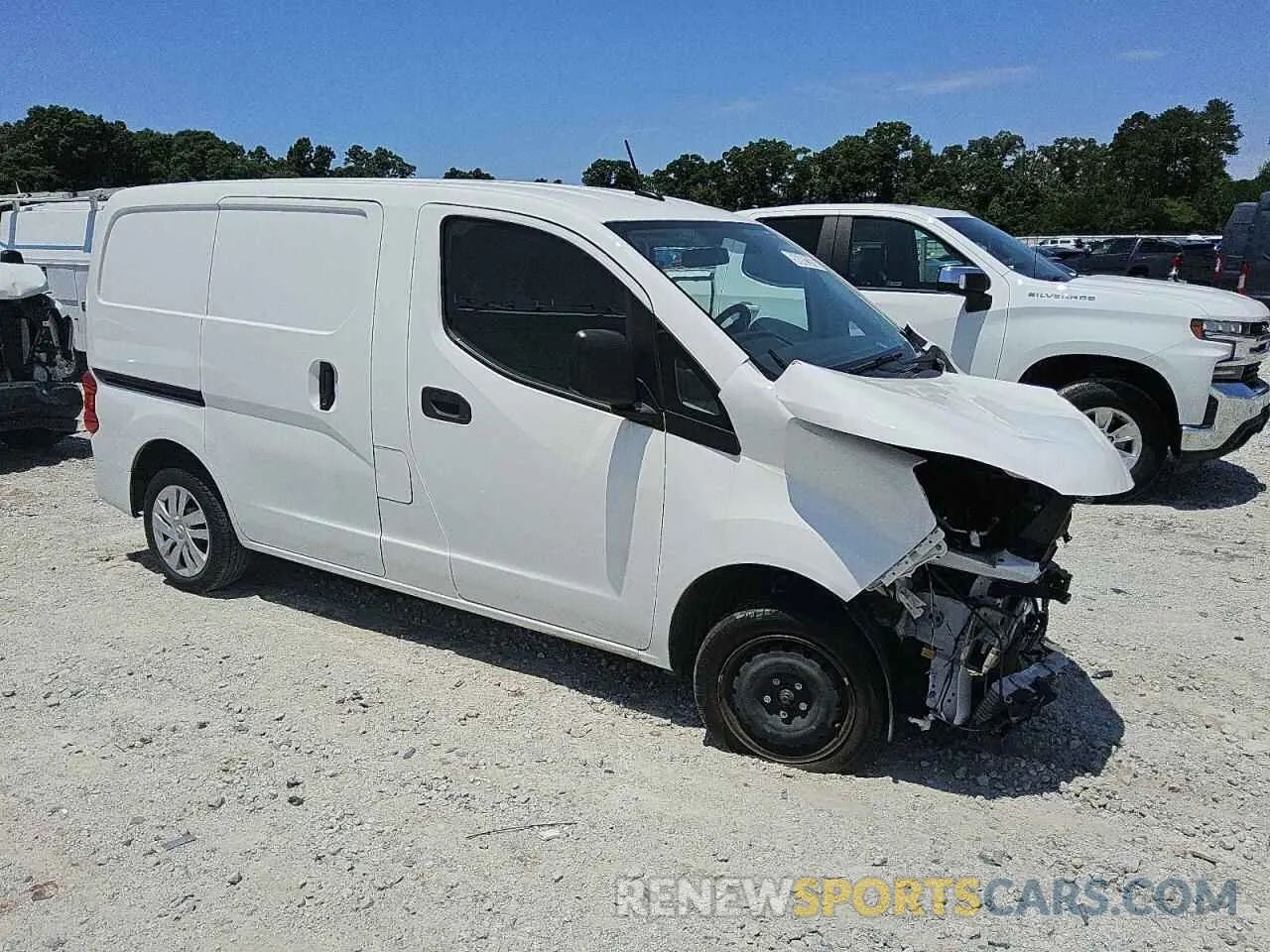 4 fotografías del automóvil dañado 3N6CM0KN4LK705159 NISSAN NV 2020