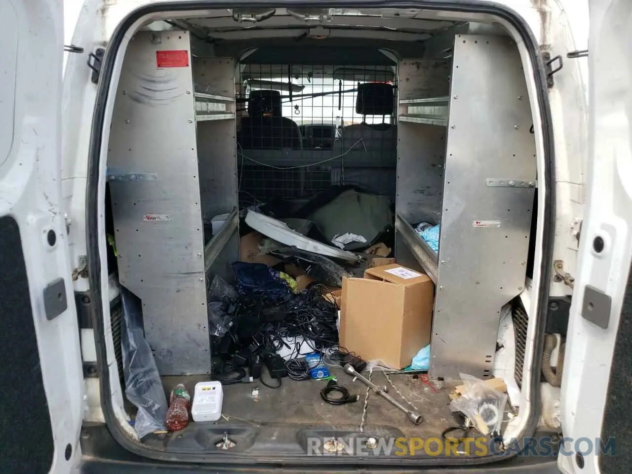 10 fotografías del automóvil dañado 3N6CM0KN7LK690706 NISSAN NV 2020