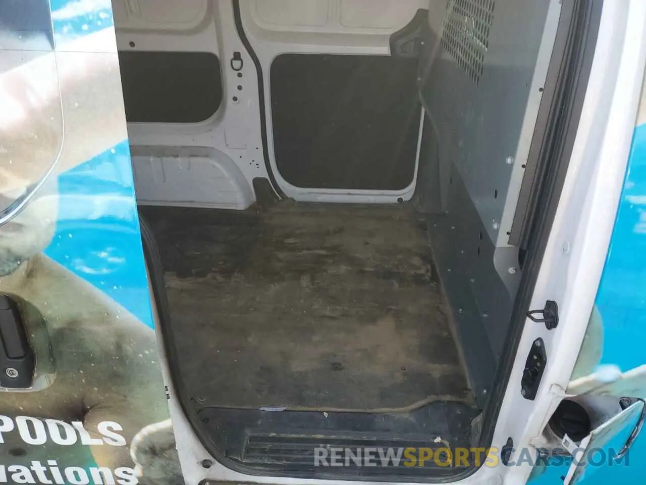 11 fotografías del automóvil dañado 3N6CM0KN7LK709092 NISSAN NV 2020