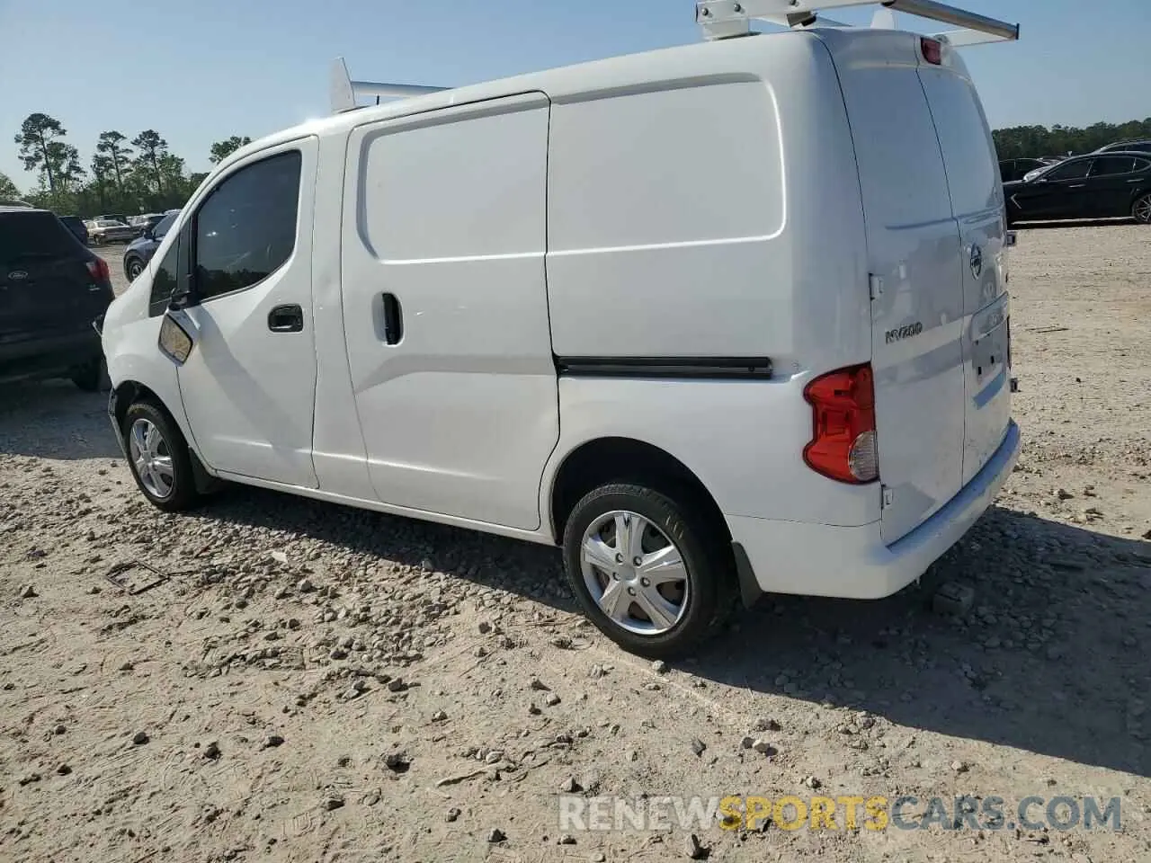 2 fotografías del automóvil dañado 3N6CM0KN8LK692075 NISSAN NV 2020