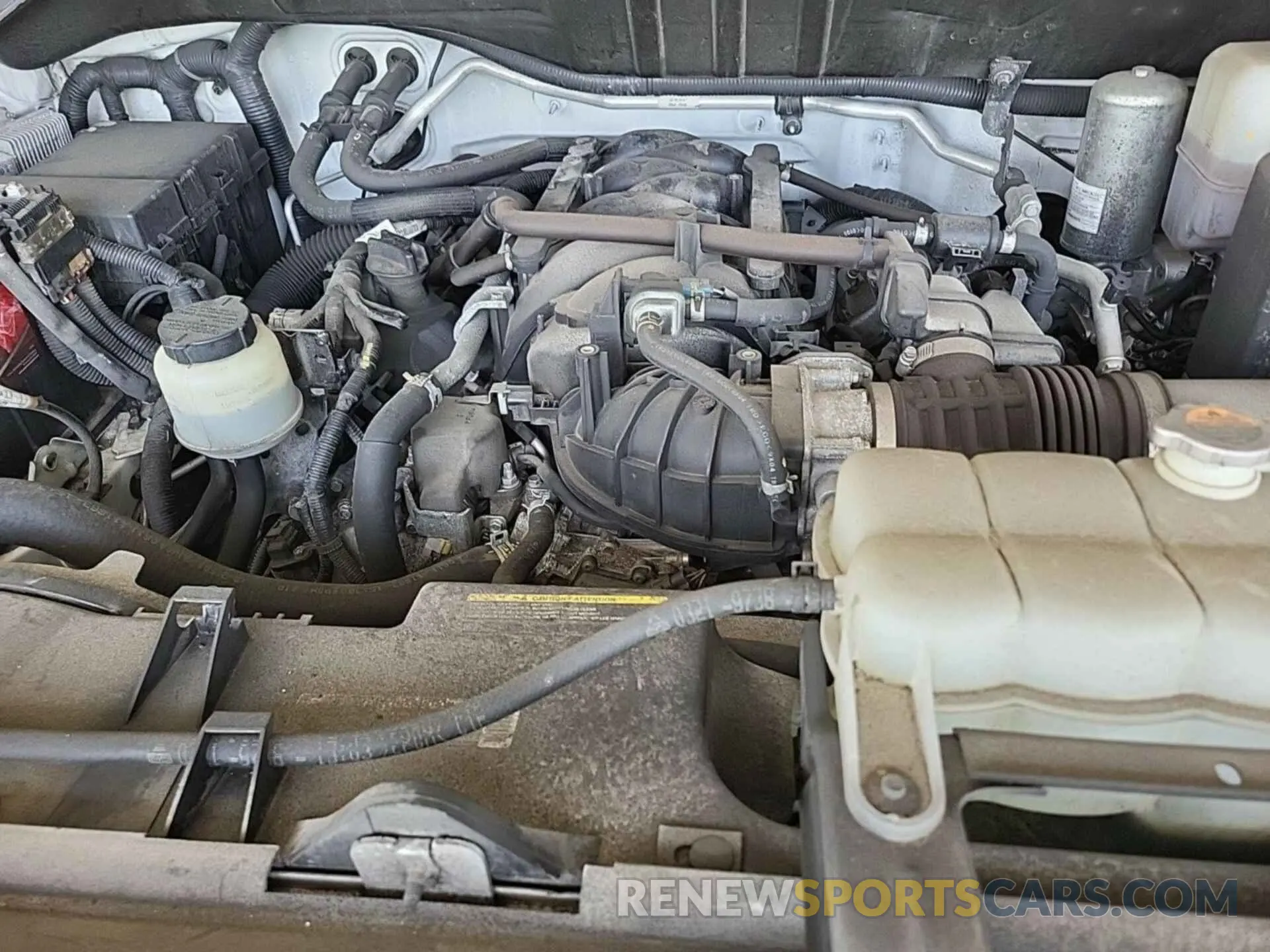 15 fotografías del automóvil dañado 1N6AF0KY9MN807337 NISSAN NV 2021