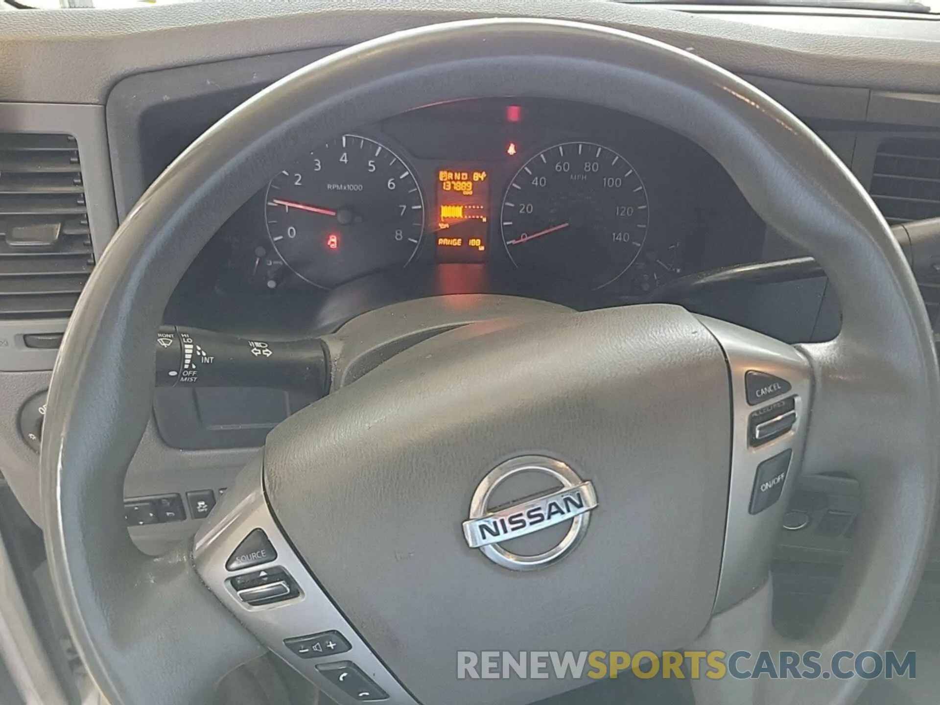 17 fotografías del automóvil dañado 1N6AF0KY9MN807337 NISSAN NV 2021