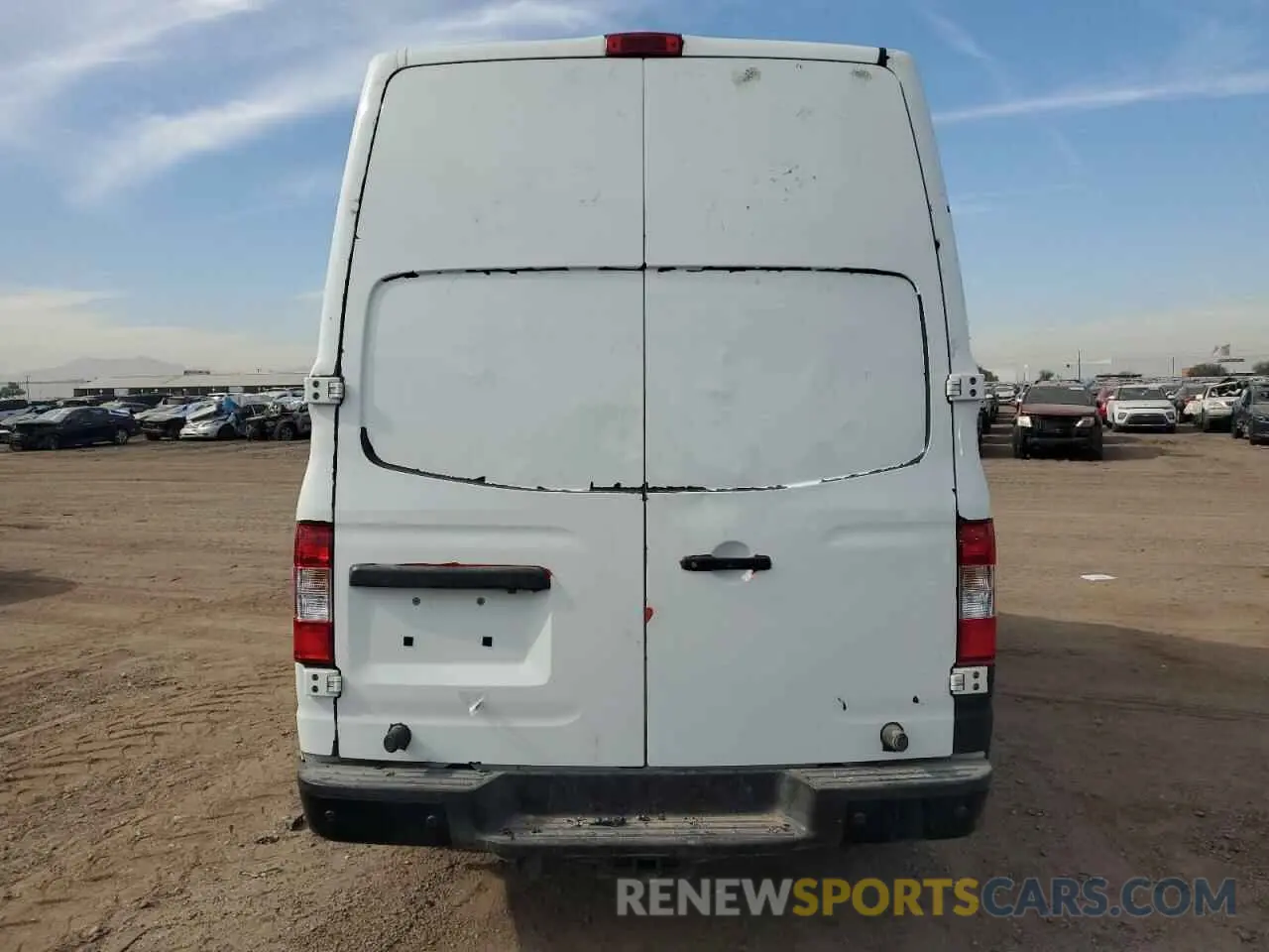 6 fotografías del automóvil dañado 1N6AF0LYXMN805479 NISSAN NV 2021