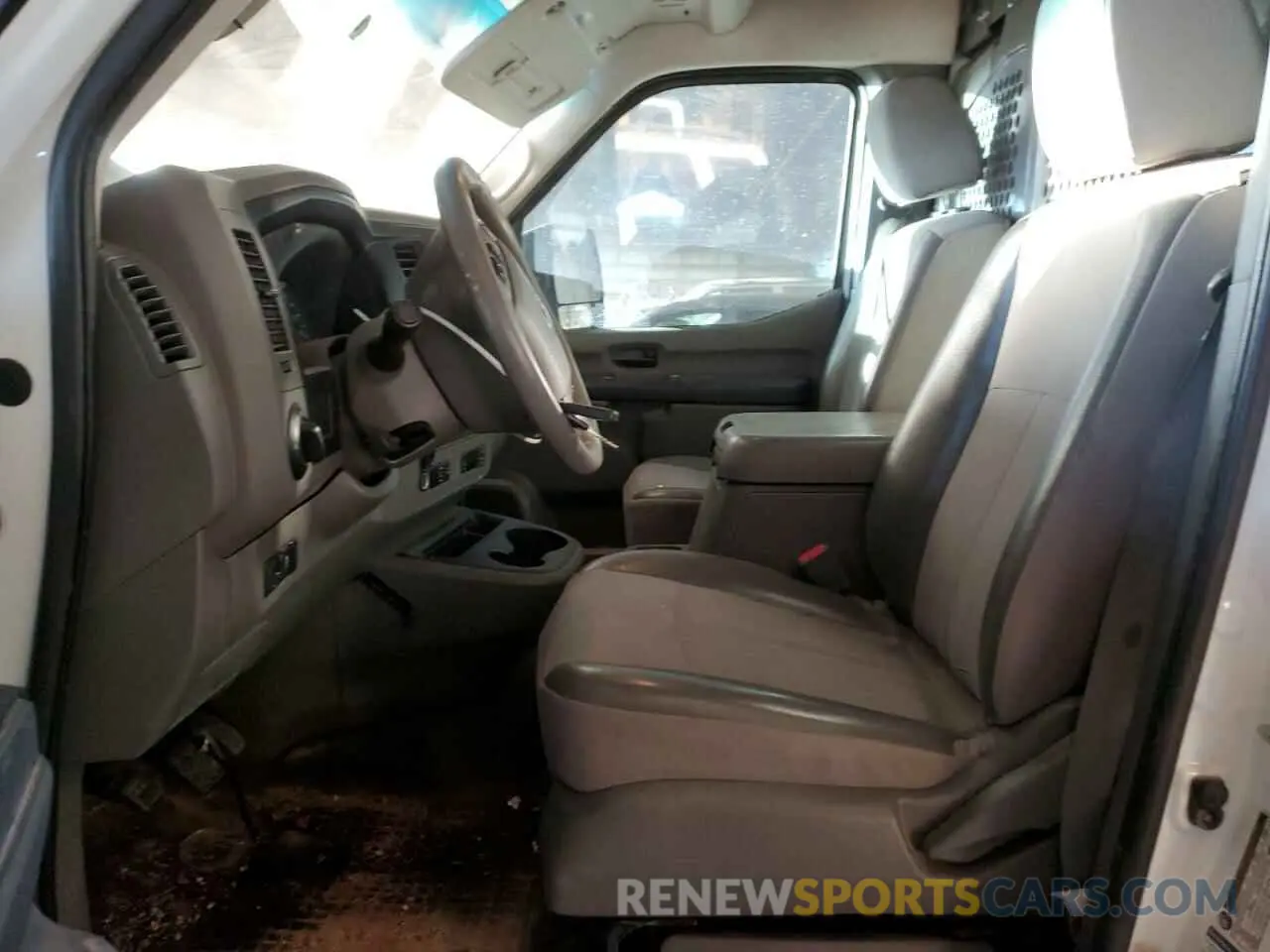 7 fotografías del automóvil dañado 1N6AF0LYXMN805479 NISSAN NV 2021