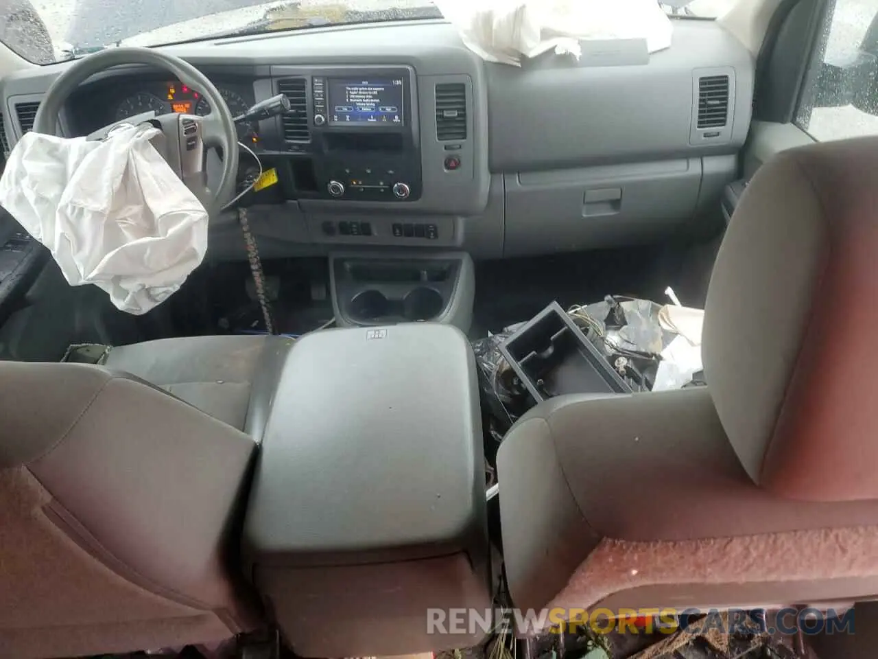 8 fotografías del automóvil dañado 1N6BF0KY1MN805263 NISSAN NV 2021