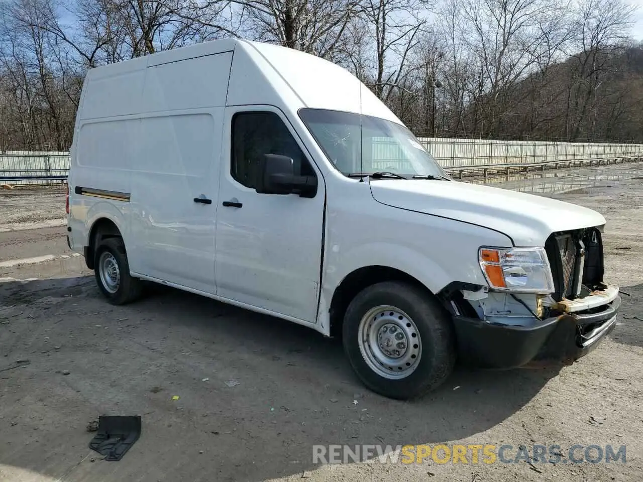 4 fotografías del automóvil dañado 1N6BF0LY8MN800799 NISSAN NV 2021