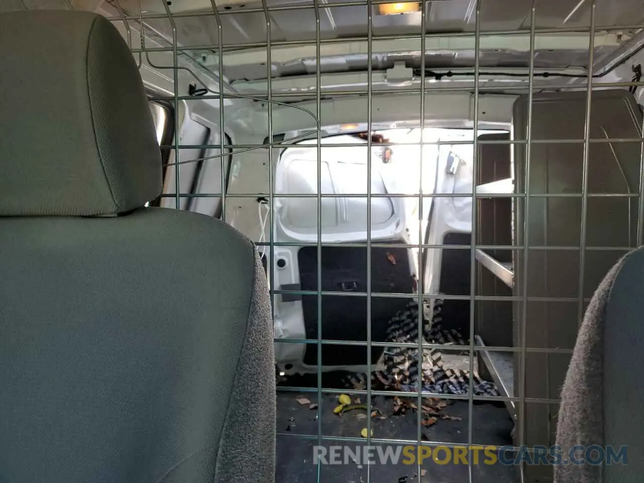 10 fotografías del automóvil dañado 3N6CM0KN2MK692493 NISSAN NV 2021