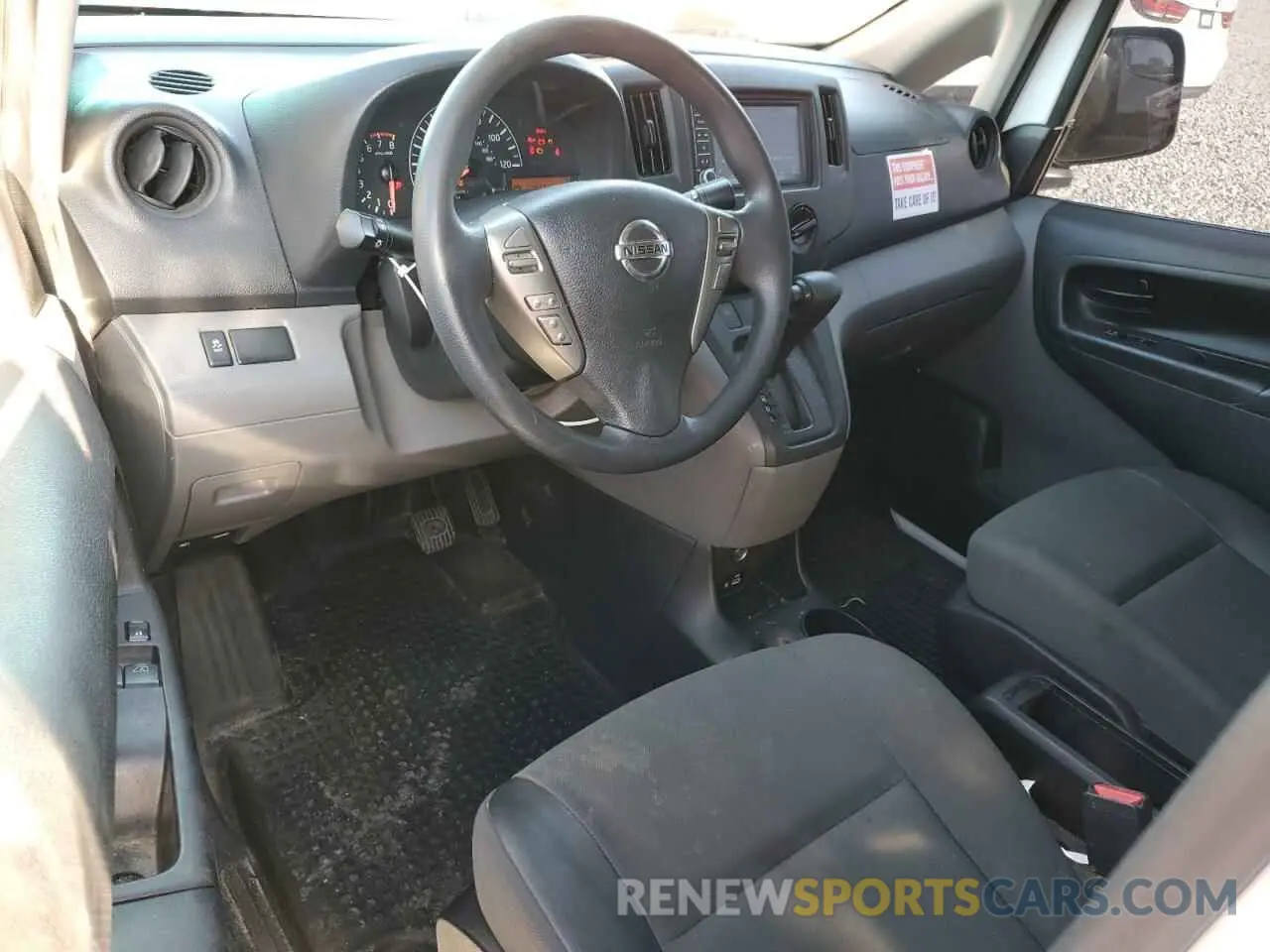 8 fotografías del automóvil dañado 3N6CM0KN2MK692493 NISSAN NV 2021