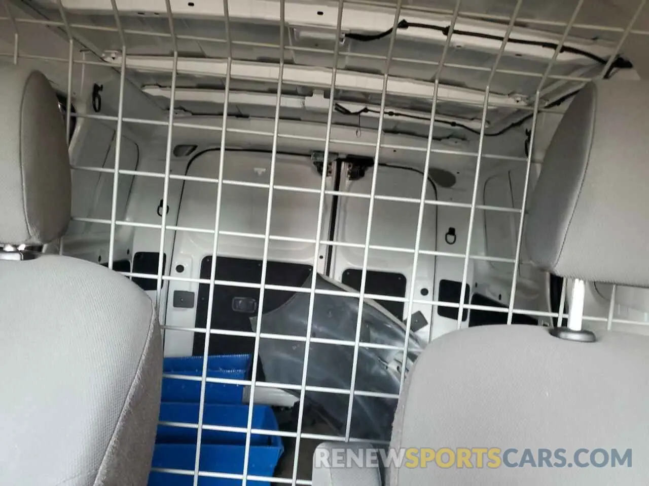 10 fotografías del automóvil dañado 3N6CM0KN4MK708371 NISSAN NV 2021