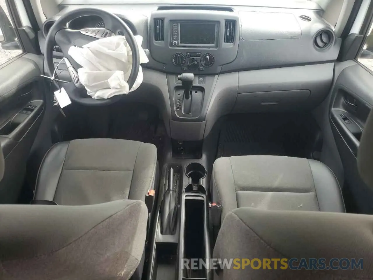 8 fotografías del automóvil dañado 3N6CM0KN7MK707361 NISSAN NV 2021