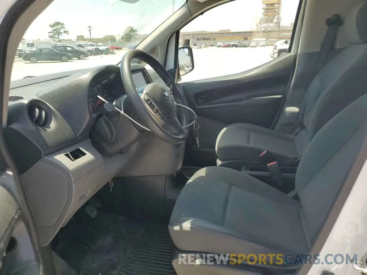 7 fotografías del automóvil dañado 3N6CM0KN8MK697939 NISSAN NV 2021