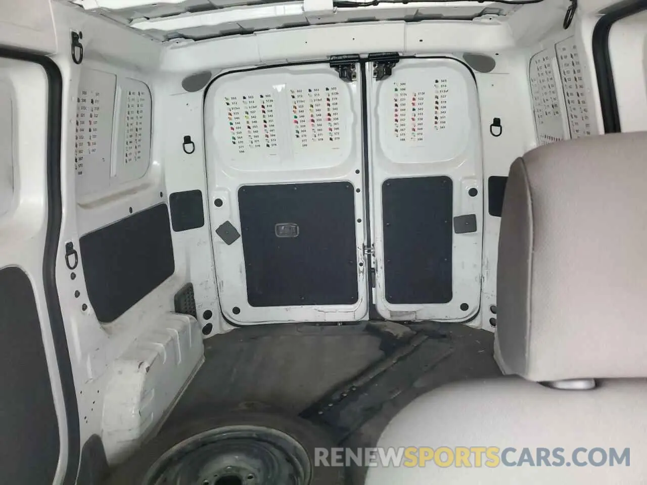 10 fotografías del automóvil dañado 3N6CM0KNXMK702459 NISSAN NV 2021