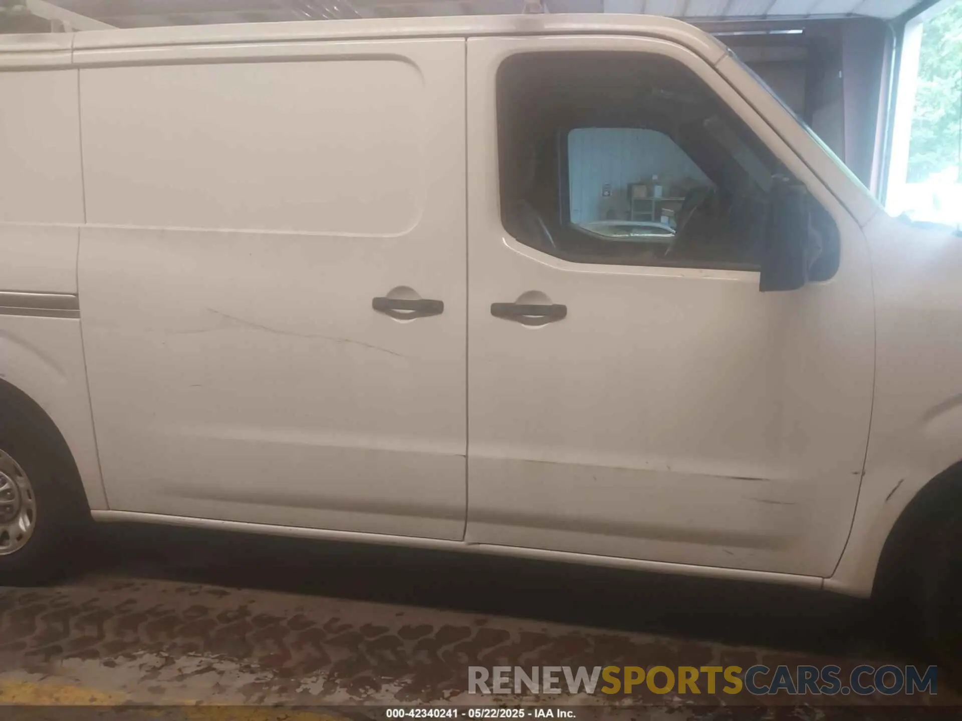 13 fotografías del automóvil dañado 1N6BF0KM4KN808359 NISSAN NV CARGO NV1500 2019