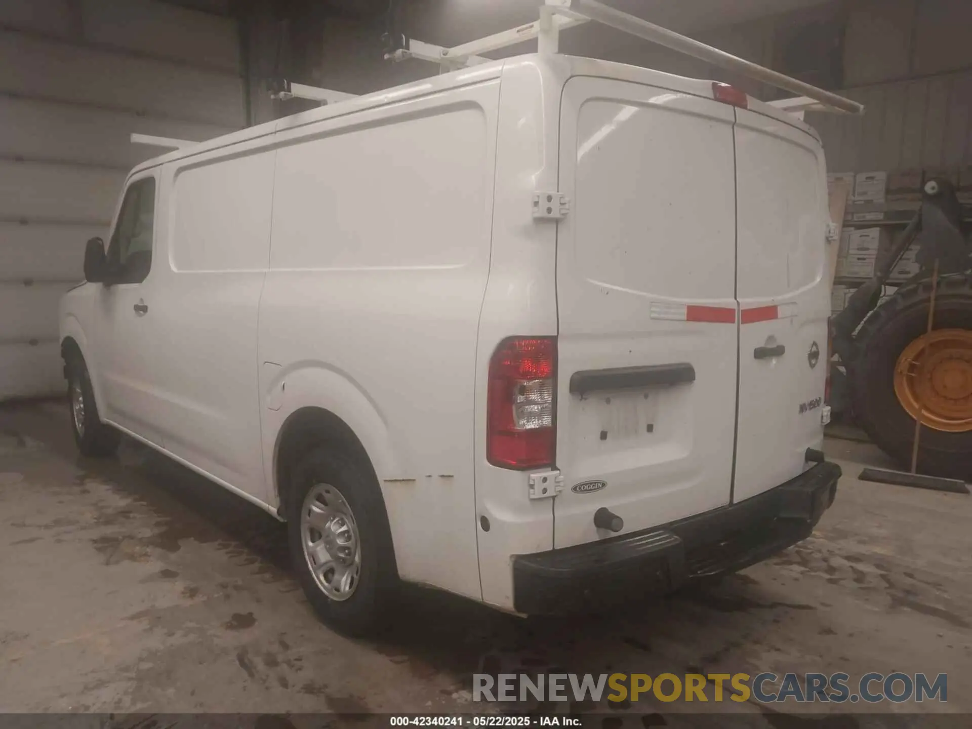 3 fotografías del automóvil dañado 1N6BF0KM4KN808359 NISSAN NV CARGO NV1500 2019
