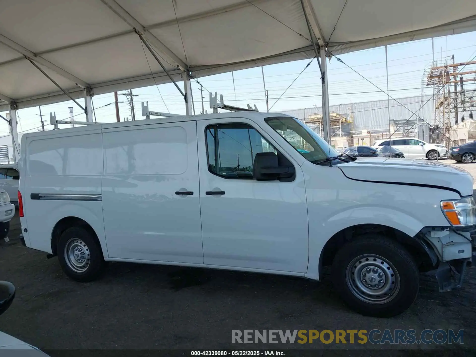 14 fotografías del automóvil dañado 1N6BF0KM6LN800250 NISSAN NV CARGO NV1500 2020