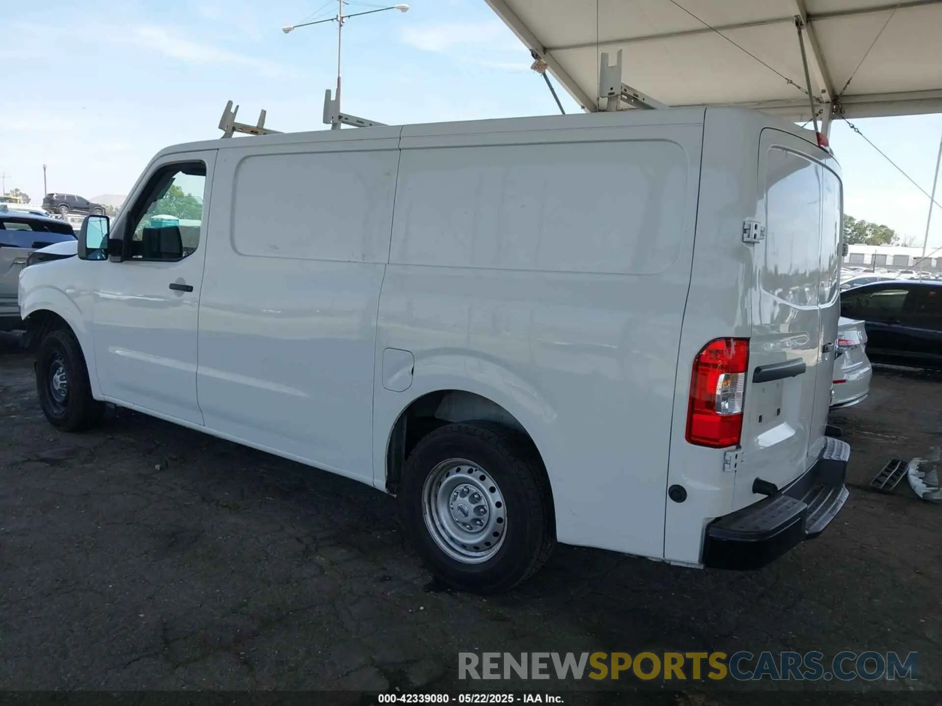 3 fotografías del automóvil dañado 1N6BF0KM6LN800250 NISSAN NV CARGO NV1500 2020