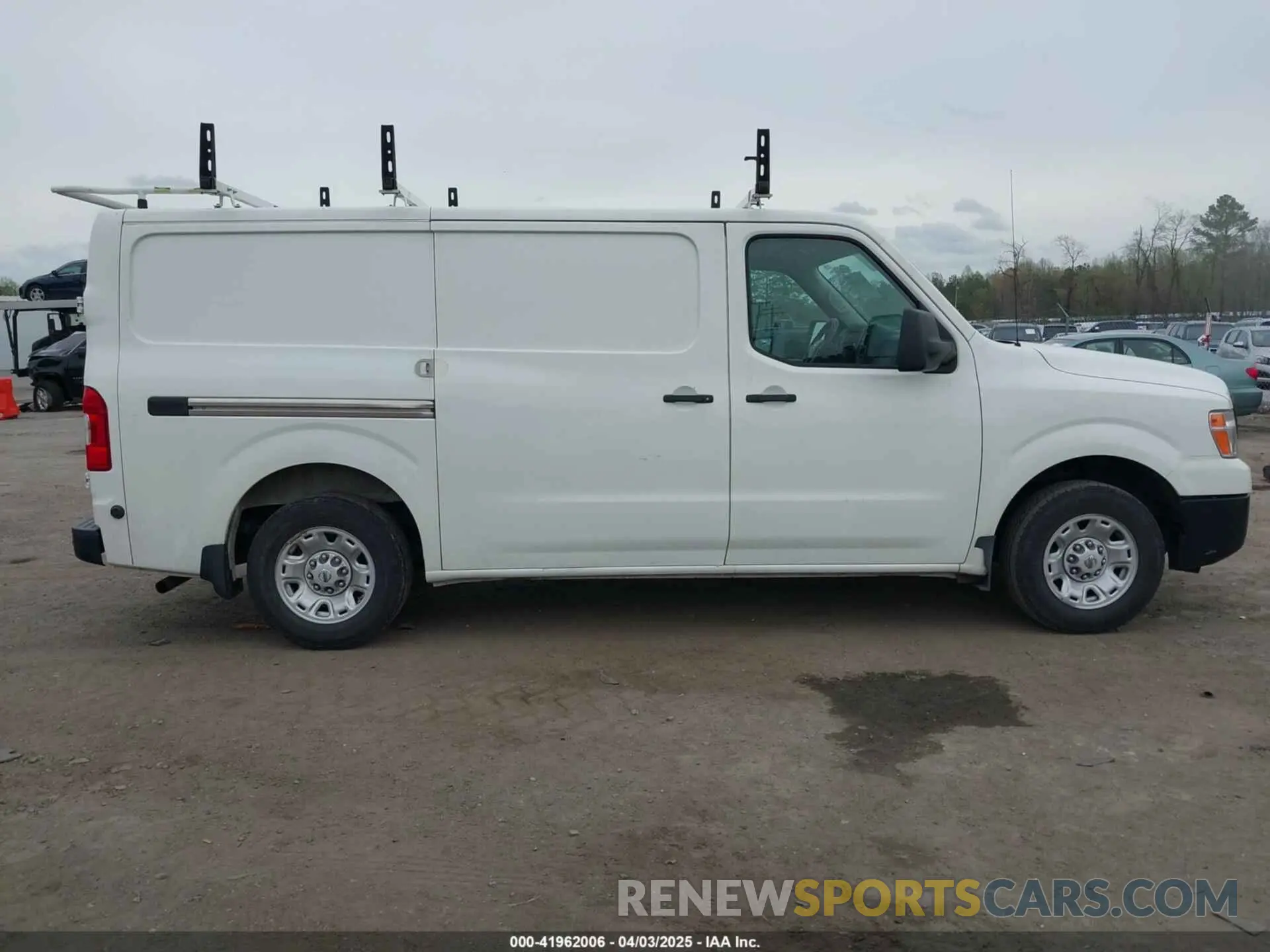 13 fotografías del automóvil dañado 1N6BF0KM7LN809782 NISSAN NV CARGO NV1500 2020