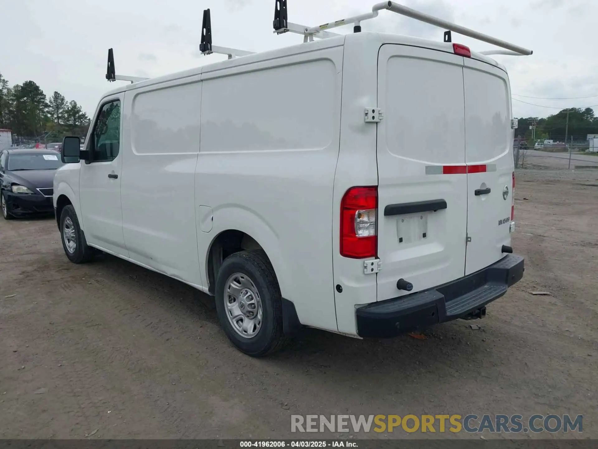 3 fotografías del automóvil dañado 1N6BF0KM7LN809782 NISSAN NV CARGO NV1500 2020