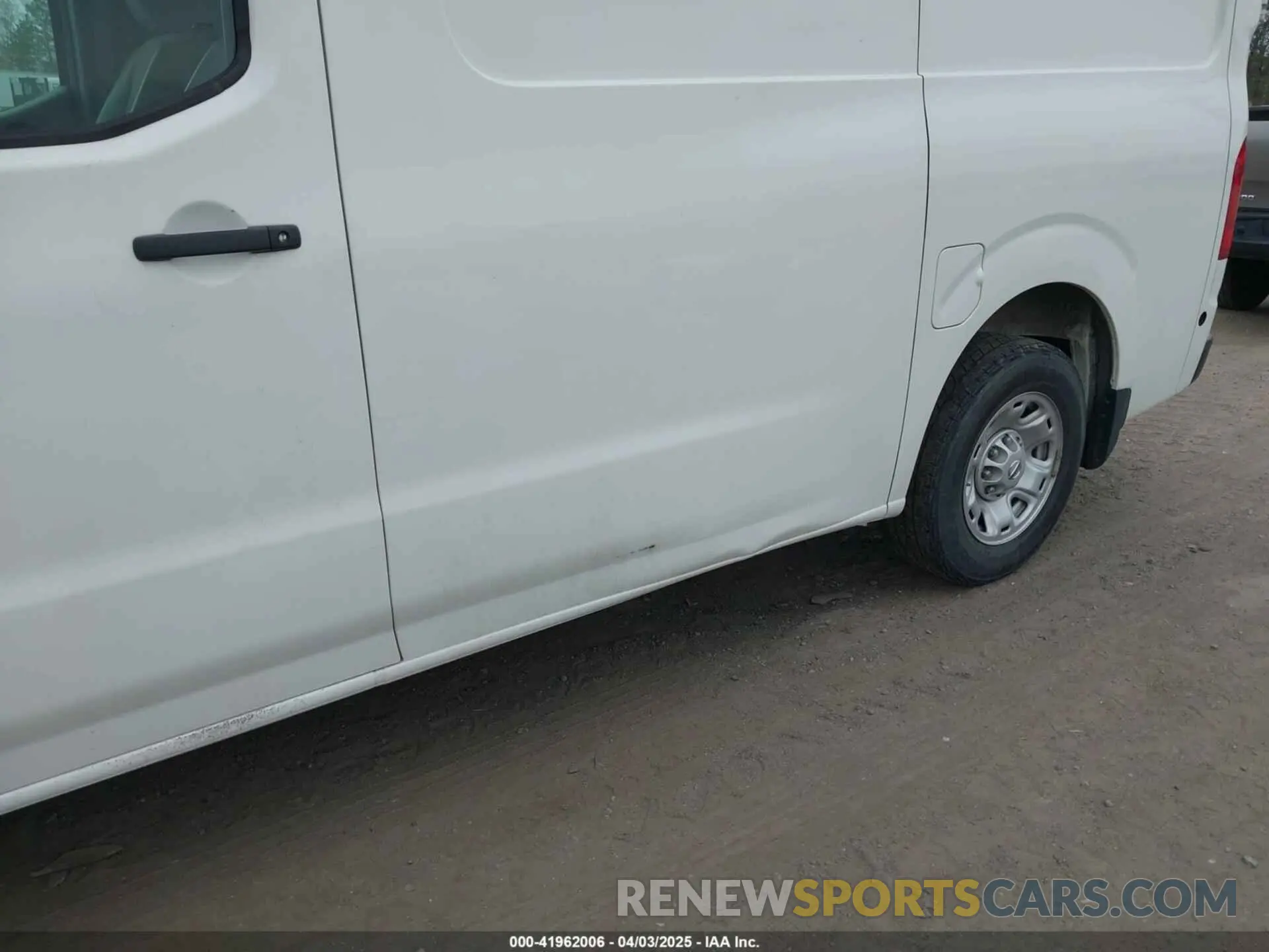6 fotografías del automóvil dañado 1N6BF0KM7LN809782 NISSAN NV CARGO NV1500 2020