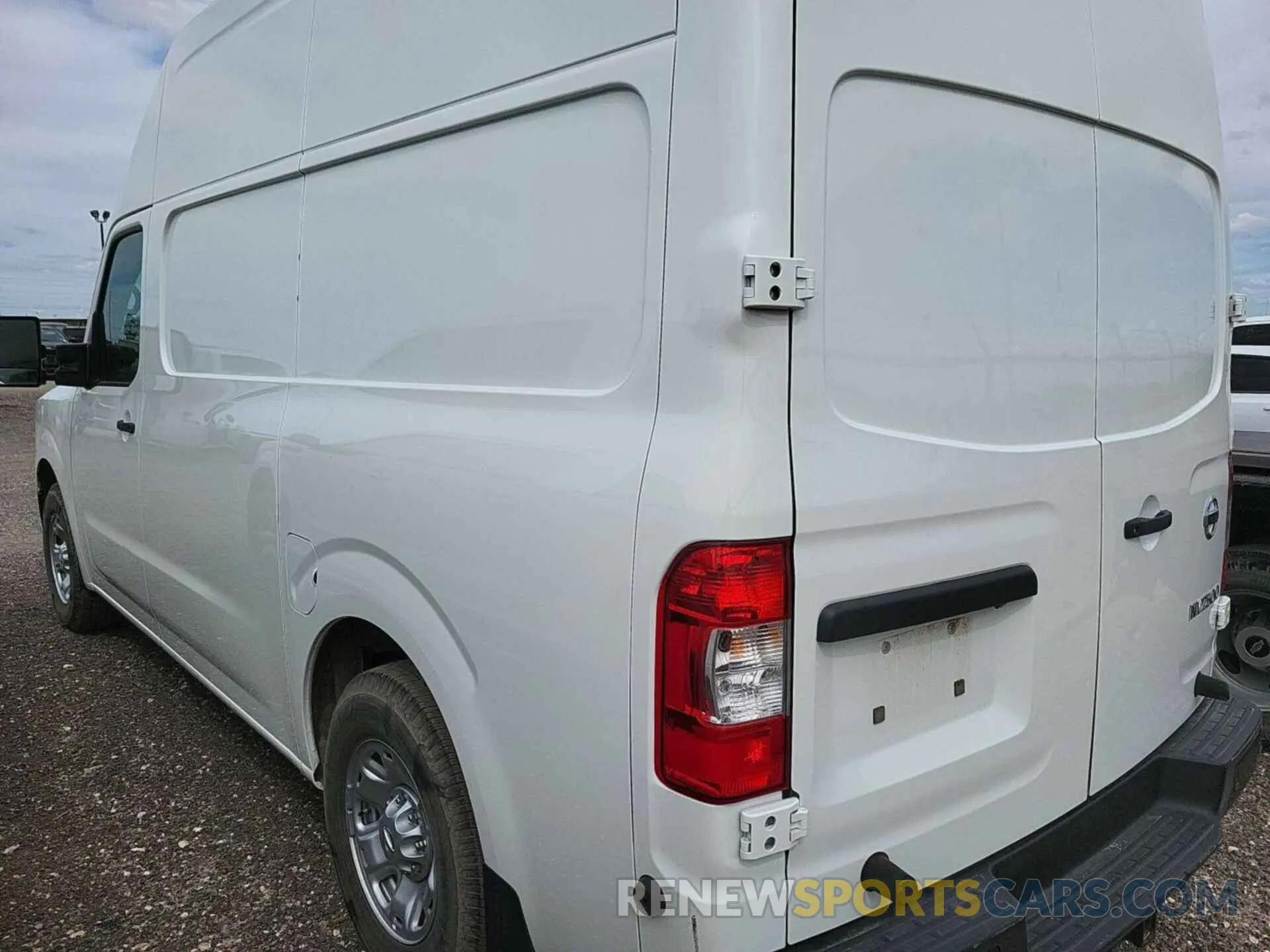 13 fotografías del automóvil dañado 1N6AF0LY4KN806284 NISSAN NV CARGO NV2500 HD 2019