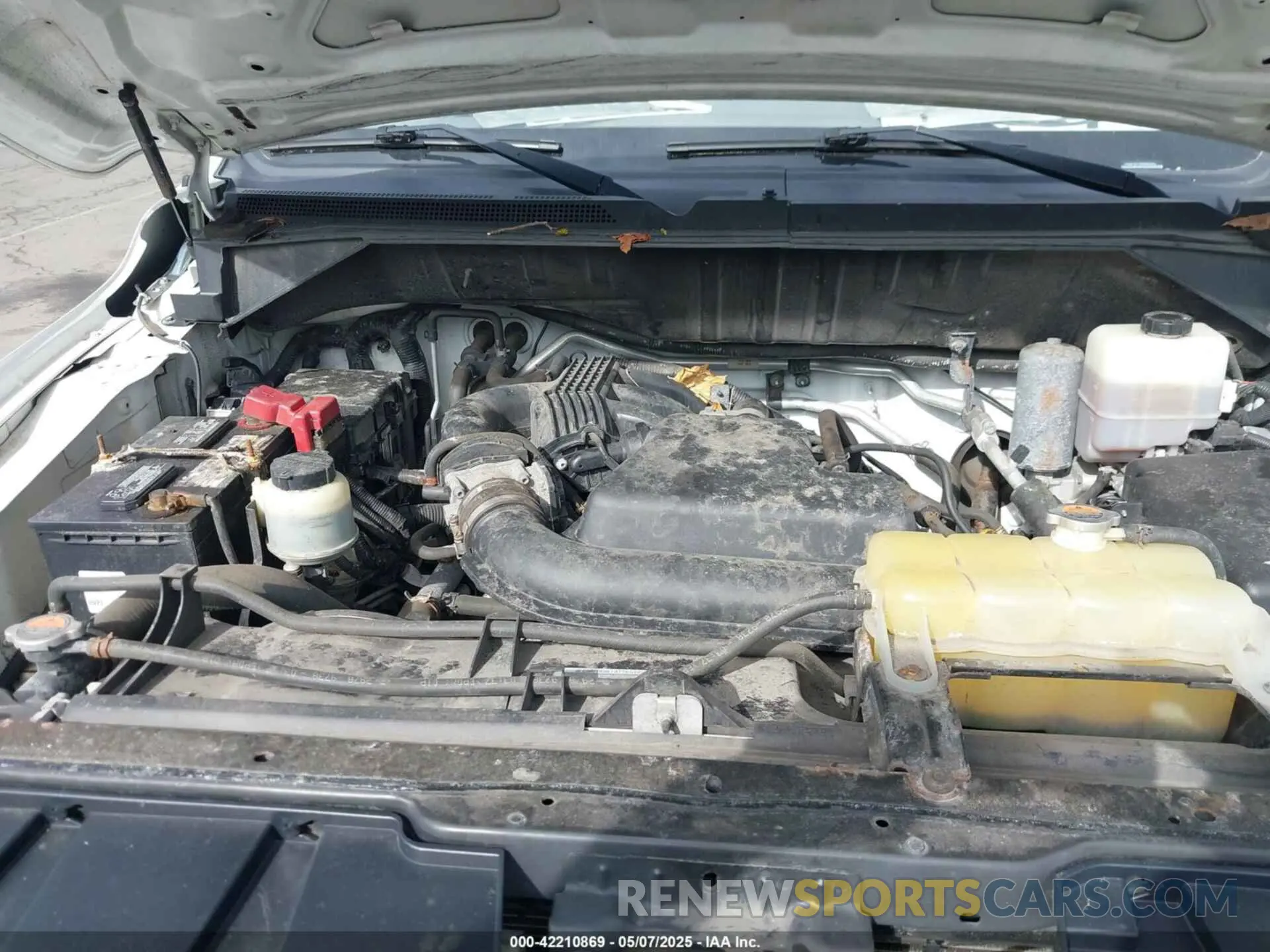 10 fotografías del automóvil dañado 1N6BF0KYXKN802942 NISSAN NV CARGO NV2500 HD 2019