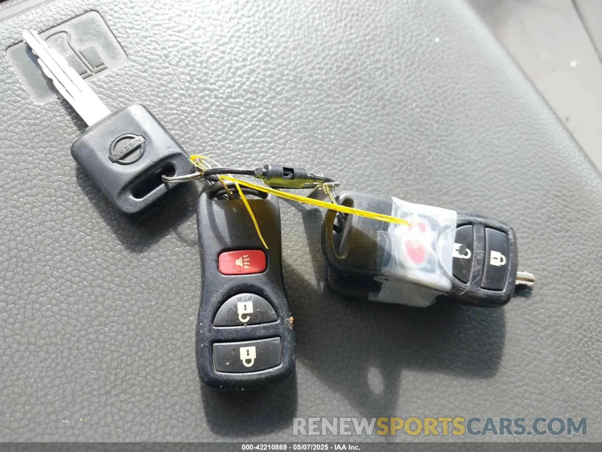 11 fotografías del automóvil dañado 1N6BF0KYXKN802942 NISSAN NV CARGO NV2500 HD 2019