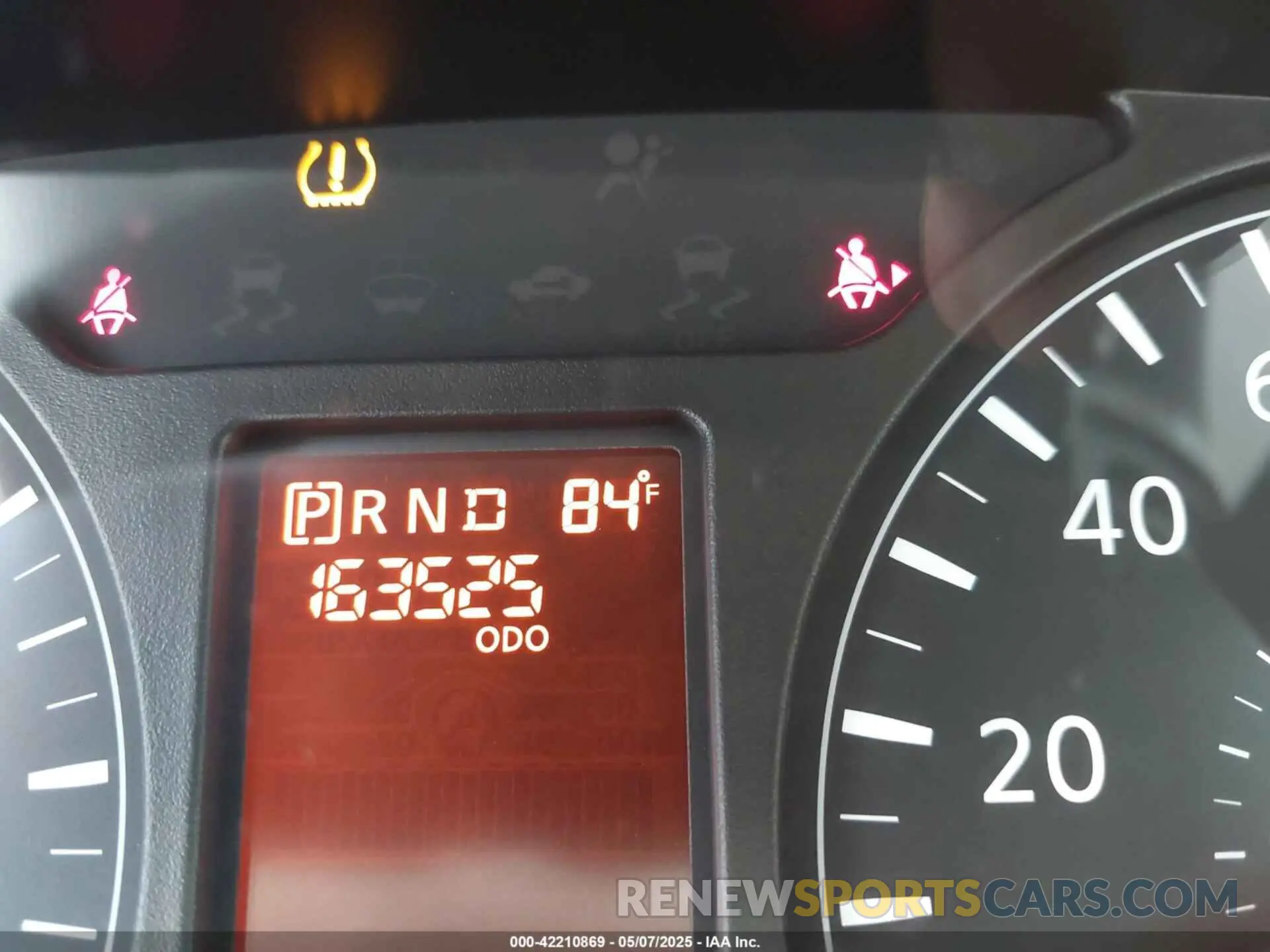 15 fotografías del automóvil dañado 1N6BF0KYXKN802942 NISSAN NV CARGO NV2500 HD 2019