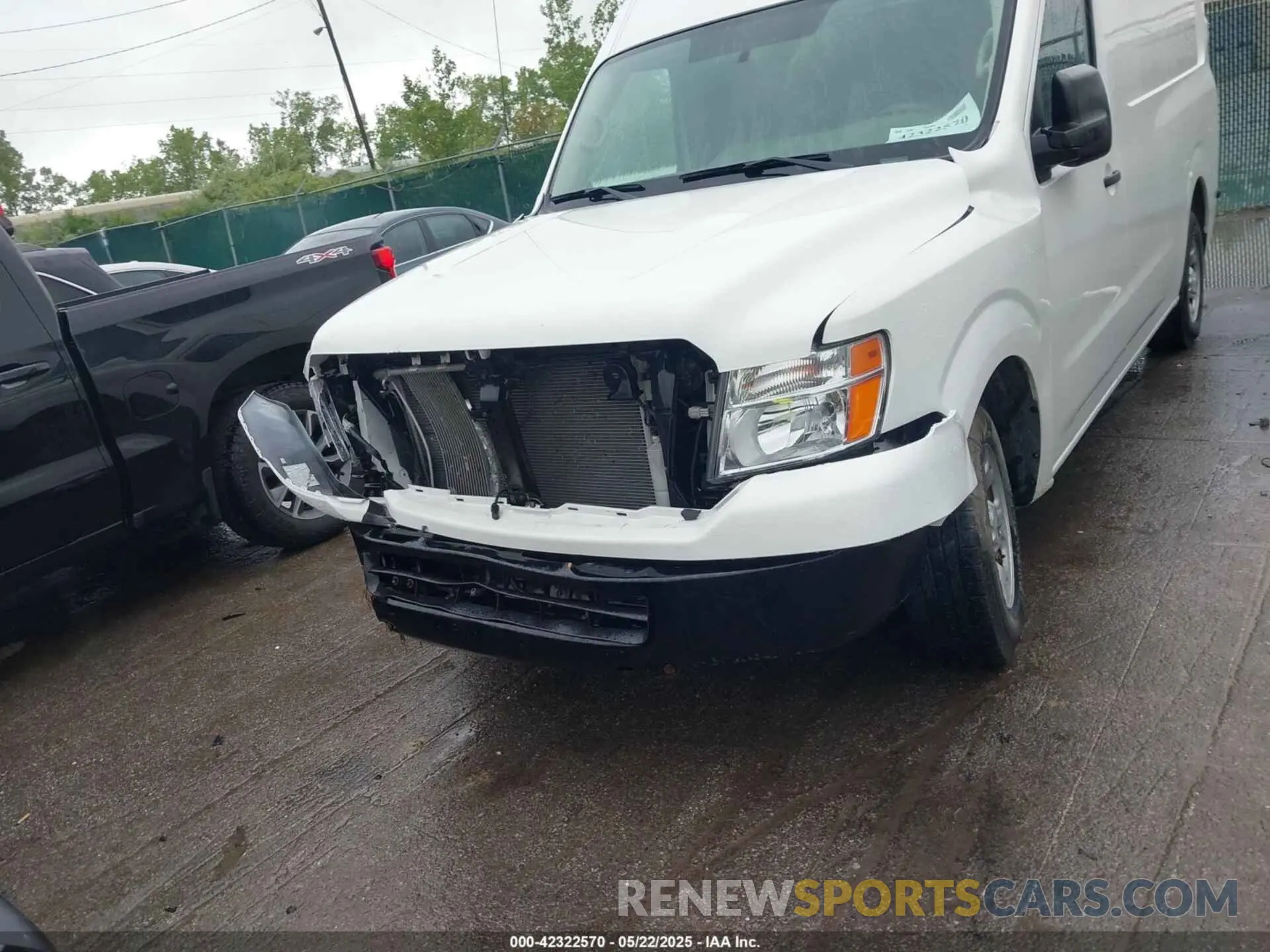 12 fotografías del automóvil dañado 1N6BF0LY6KN810650 NISSAN NV CARGO NV2500 HD 2019
