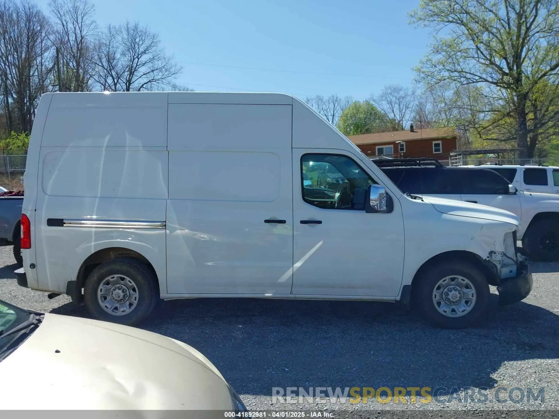 14 fotografías del automóvil dañado 1N6AF0LY5LN809499 NISSAN NV CARGO NV2500 HD 2020