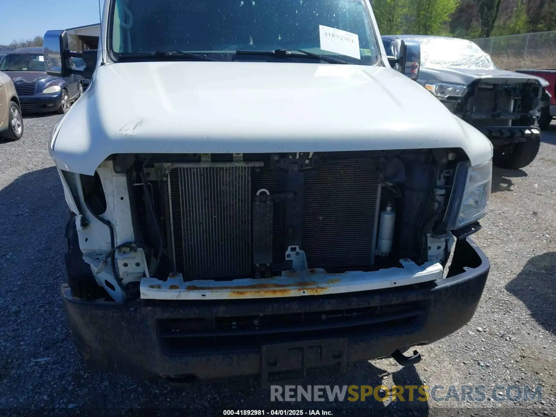 18 fotografías del automóvil dañado 1N6AF0LY5LN809499 NISSAN NV CARGO NV2500 HD 2020