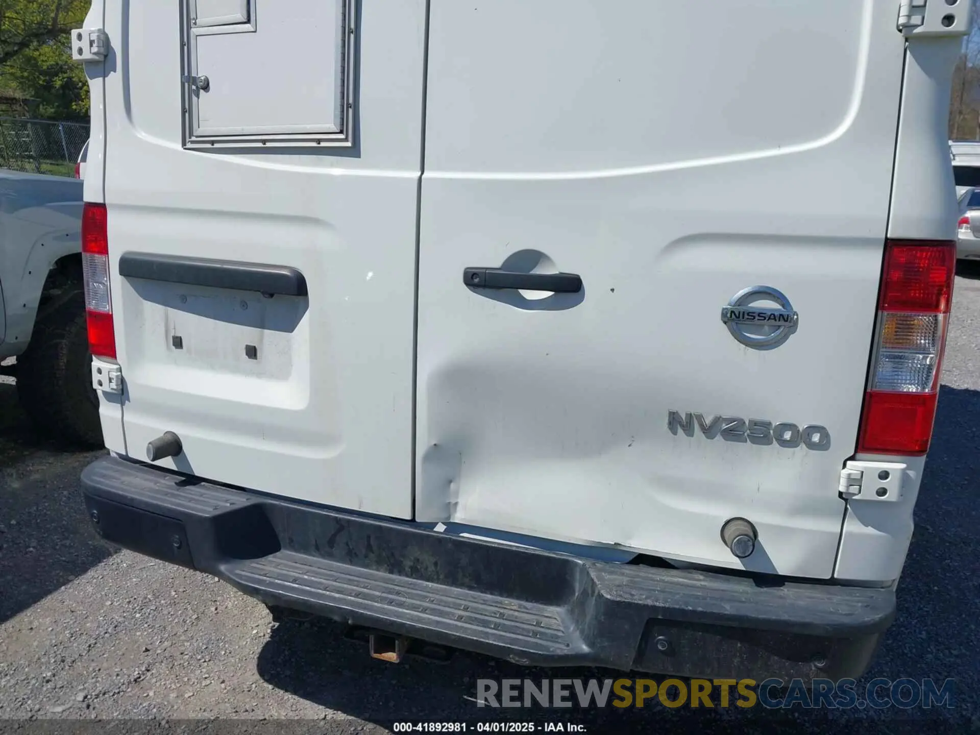 20 fotografías del automóvil dañado 1N6AF0LY5LN809499 NISSAN NV CARGO NV2500 HD 2020