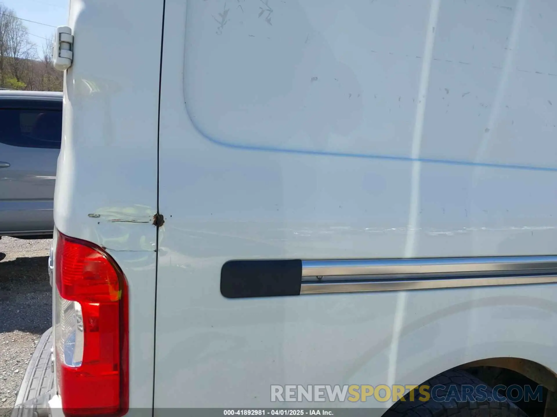 21 fotografías del automóvil dañado 1N6AF0LY5LN809499 NISSAN NV CARGO NV2500 HD 2020