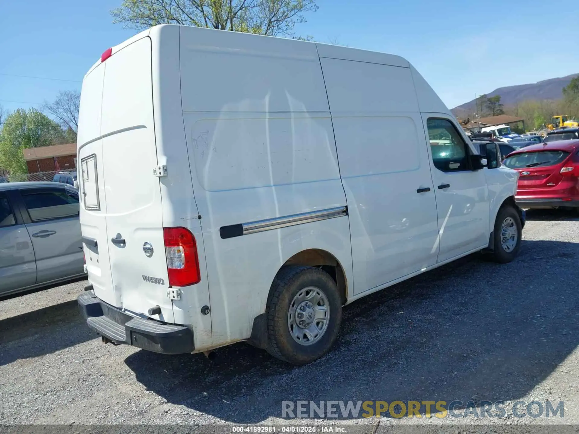 4 fotografías del automóvil dañado 1N6AF0LY5LN809499 NISSAN NV CARGO NV2500 HD 2020